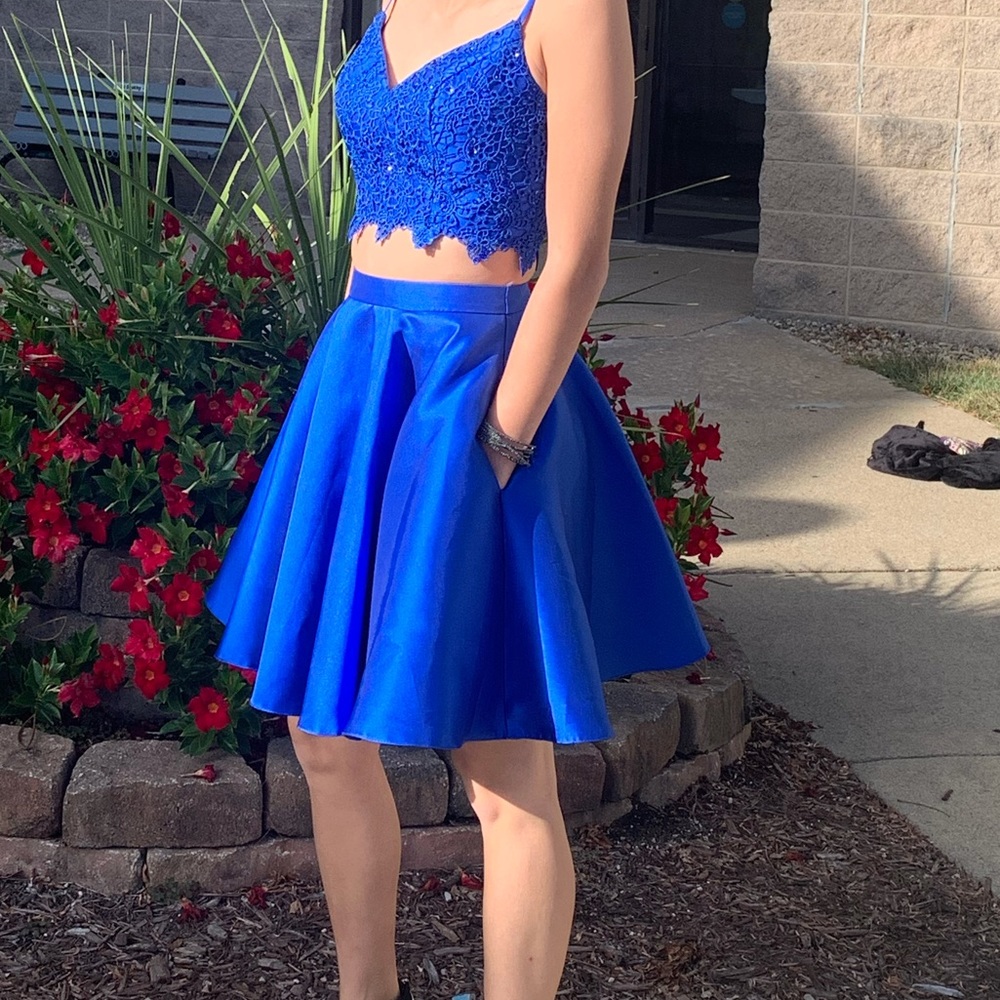 Alyce Paris homecoming dress